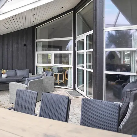 Stunning Home In Vejers Strand בית נופש *